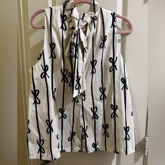 Umgee Cream and Navy Bow Pattern Top - Picture 2 of 3
